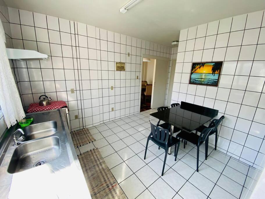Otima Localizacao Quadra Mar E Apartamento